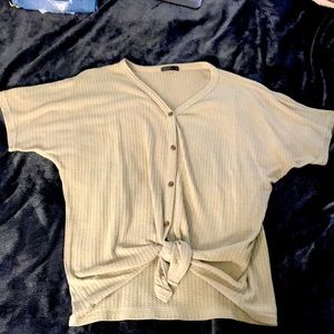 Waffle fabric front tie shirt